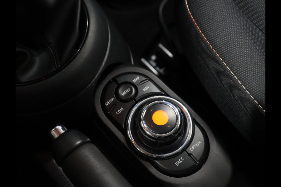 MINI 3-deurs 1.5 One First Salt [APPLE CARPLAY, CRUISE CONTROL, NAVIGATIE, AIRCONDITIONING, DIMLICHTEN AUTOMATISCH, NIEUWSTAAT]