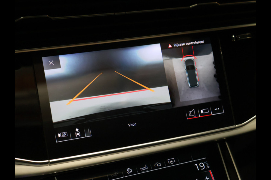 Audi Q7 60 TFSI e quattro Competition S line [TREKHAAK, SCHUIFDAK, 360° CAMERA, APPLE CARPLAY, STOELVENTILATIE, STUURVERWARMING, NIEUWSTAAT]