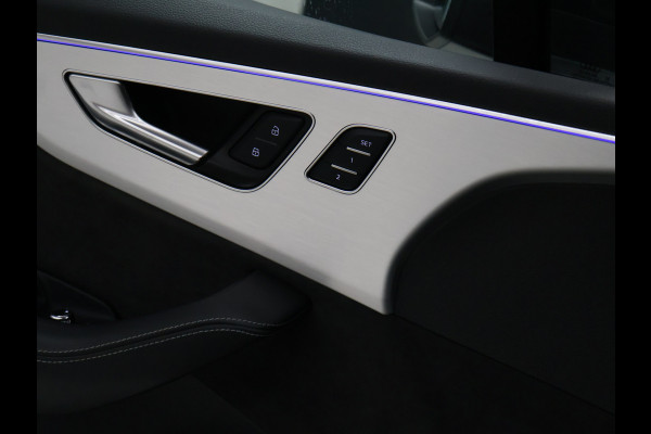 Audi Q7 60 TFSI e quattro Competition S line [TREKHAAK, SCHUIFDAK, 360° CAMERA, APPLE CARPLAY, STOELVENTILATIE, STUURVERWARMING, NIEUWSTAAT]