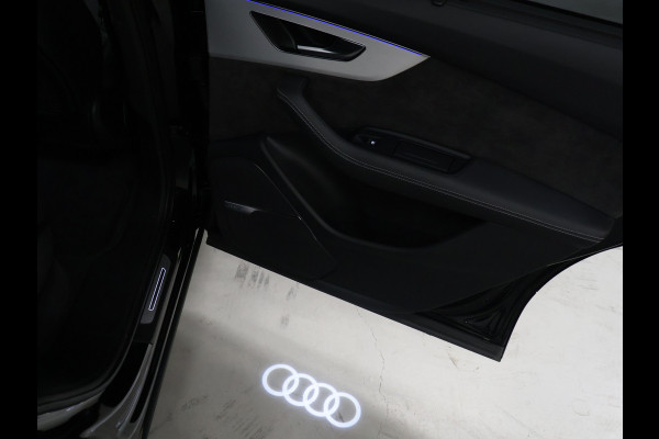 Audi Q7 60 TFSI e quattro Competition S line [TREKHAAK, SCHUIFDAK, 360° CAMERA, APPLE CARPLAY, STOELVENTILATIE, STUURVERWARMING, NIEUWSTAAT]
