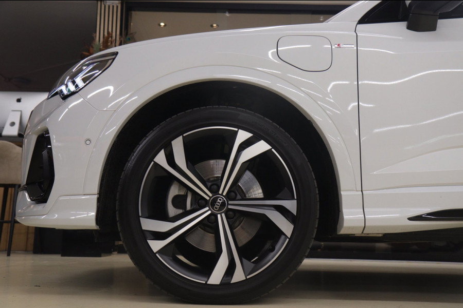 Audi Q3 Sportback 45 TFSI e S Edition 3X S-Line /PANO/KEYLES/STOELV/CARPLAY/VOL