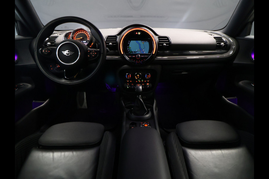 MINI Clubman 1.5 Cooper Chili Hyde Park [JCV VELG, NAVIGATIE, BLUETOOTH, PARKEERSENSOR, STOELVERWARMING, CRUISE CONTROL, NIEUWSTAAT]