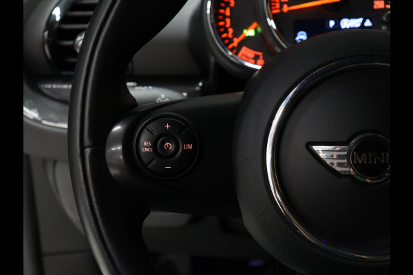 MINI Clubman 1.5 Cooper Chili Hyde Park [JCV VELG, NAVIGATIE, BLUETOOTH, PARKEERSENSOR, STOELVERWARMING, CRUISE CONTROL, NIEUWSTAAT]