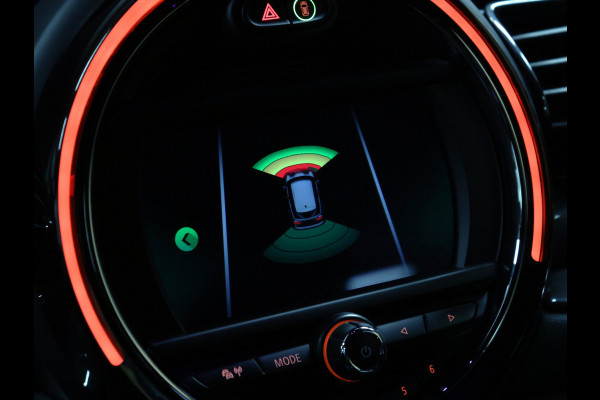 MINI Clubman 1.5 Cooper Chili Hyde Park [JCV VELG, NAVIGATIE, BLUETOOTH, PARKEERSENSOR, STOELVERWARMING, CRUISE CONTROL, NIEUWSTAAT]