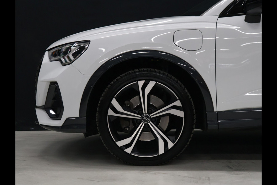 Audi Q3 Sportback 45 TFSI e Edition [TREKHAAK, CAMERA, APPLE CARPLAY, ANDROID AUTO, STOELVERWARMING, DODE HOEK DETECTIE, NIEUWSTAAT]