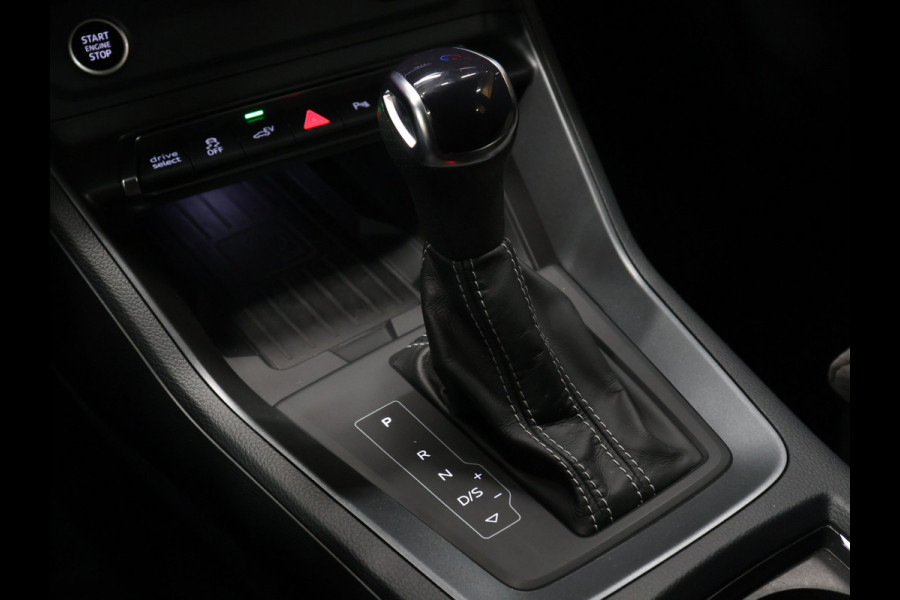 Audi Q3 Sportback 45 TFSI e Edition [TREKHAAK, CAMERA, APPLE CARPLAY, ANDROID AUTO, STOELVERWARMING, DODE HOEK DETECTIE, NIEUWSTAAT]