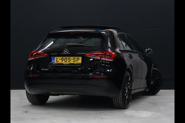 Mercedes-Benz A-Klasse 180 Business Solution AMG [SCHUIFDAK, CAMERA, BLUETOOTH, STOELVERWARMING, SCHAKELFLIPPERS, NIEUWSTAAT]