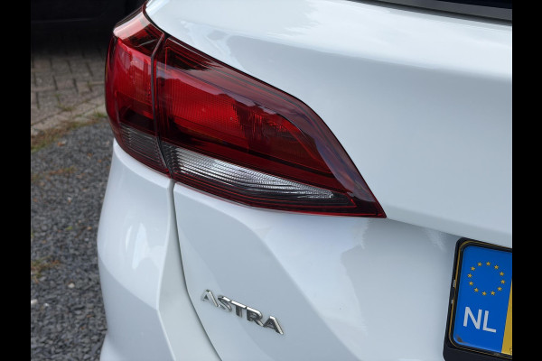 Opel Astra Sports Tourer 1.2 Edition ✓Camera ✓110pk✓2e Eigenaar✓Carplay✓Navi✓Airco✓Cruise✓Pdc✓LED koplampen✓N.A.P.✓6 Bak✓Pdc V+A✓Lm velgen✓Dakdragers ✓Comfortstoelen✓Bj 11-2020✓Apk tot 07-2028