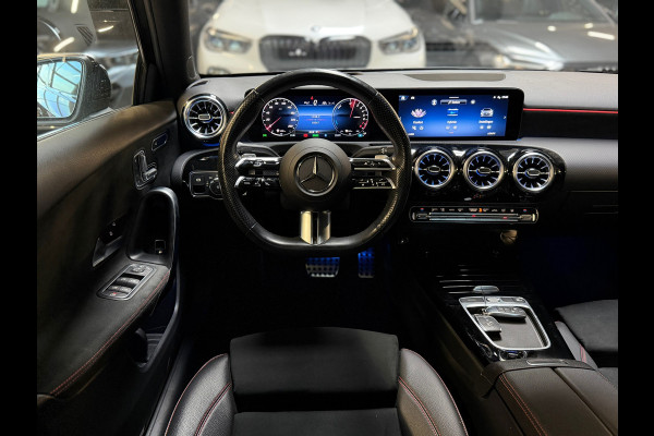 Mercedes-Benz A-Klasse 250 e Business Line BTW|AMG|PANO|HuD|360CAM|MEMORY|KEYLESS|SFEERVERLICHT|FACELIFT|NIGHTPAKKET|218PK|BOMVOL!