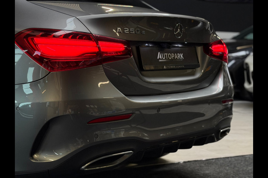 Mercedes-Benz A-Klasse 250 e Business Line BTW|AMG|PANO|HuD|360CAM|MEMORY|KEYLESS|SFEERVERLICHT|FACELIFT|NIGHTPAKKET|218PK|BOMVOL!
