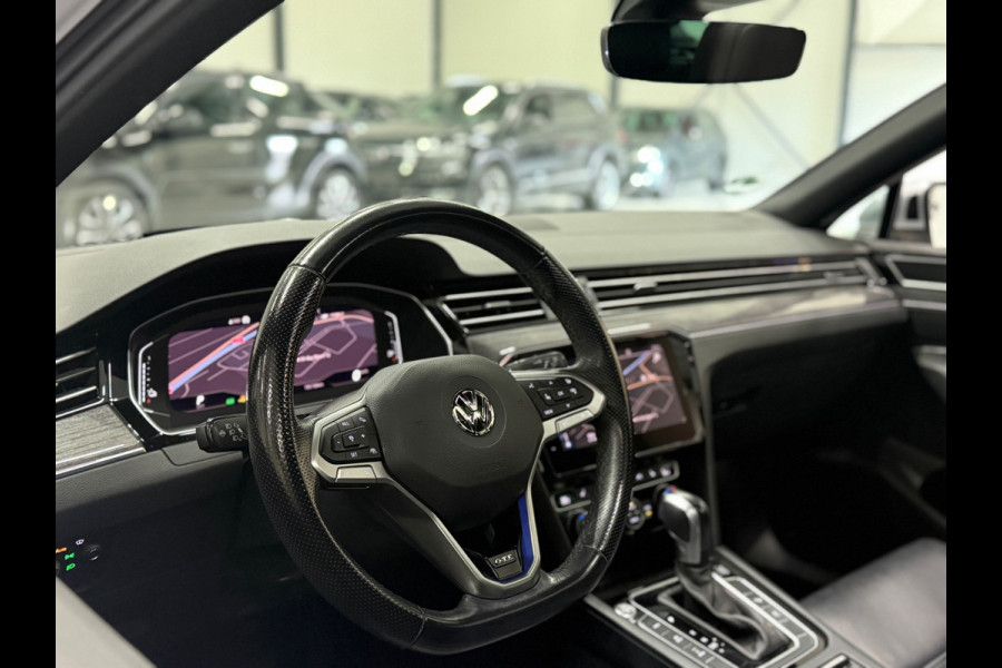 Volkswagen Passat Variant GTE 218pk DSG | Pano | Trekhaak | IQ Light | ACC | HUD | Nappa Leder | Massage | Camera