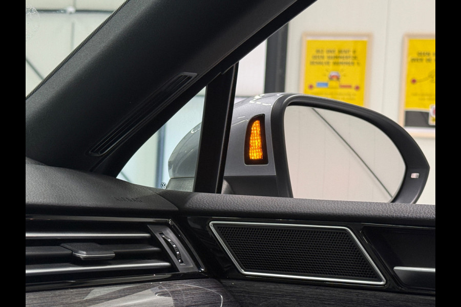Volkswagen Passat Variant GTE 218pk DSG | Pano | Trekhaak | IQ Light | ACC | HUD | Nappa Leder | Massage | Camera