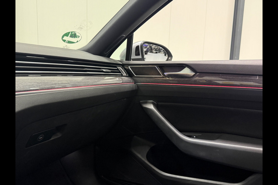 Volkswagen Passat Variant GTE 218pk DSG | Pano | Trekhaak | IQ Light | ACC | HUD | Nappa Leder | Massage | Camera