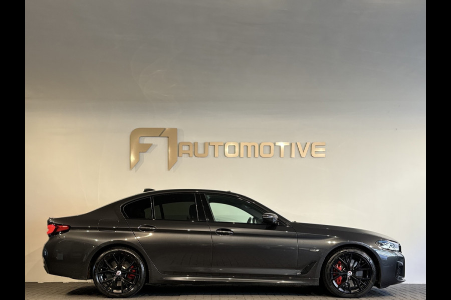 BMW 5 Serie 545e xDrive Pano|HuD|Drive Assist|Stoelventilatie|Sfeer