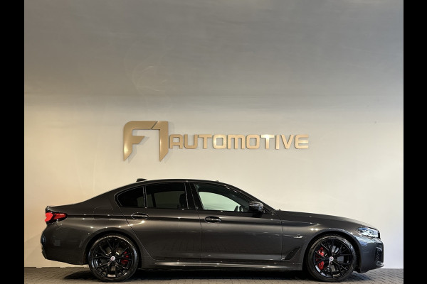 BMW 5 Serie 545e xDrive Pano|HuD|Drive Assist|Stoelventilatie|Sfeer