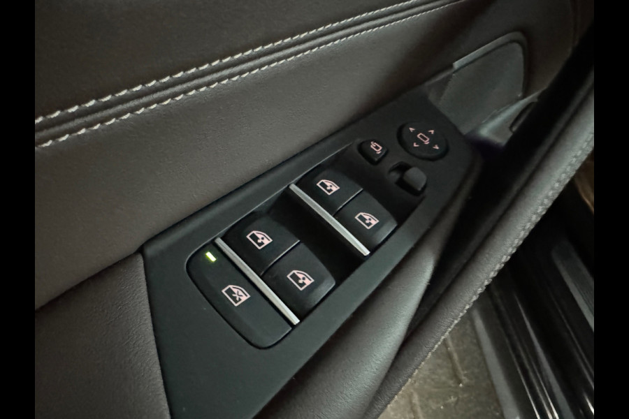 BMW 5 Serie 545e xDrive Pano|HuD|Drive Assist|Stoelventilatie|Sfeer