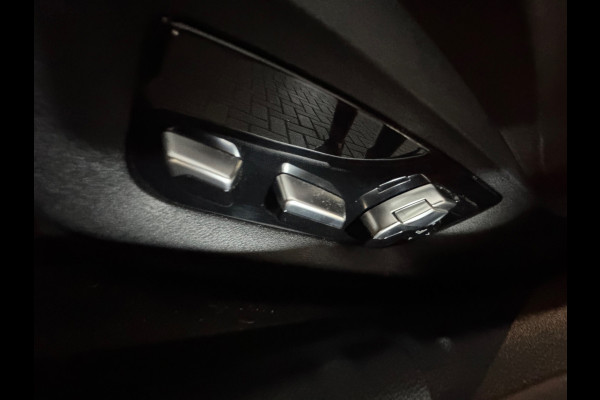 BMW 5 Serie 545e xDrive Pano|HuD|Drive Assist|Stoelventilatie|Sfeer