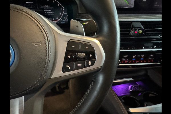 BMW 5 Serie 545e xDrive Pano|HuD|Drive Assist|Stoelventilatie|Sfeer