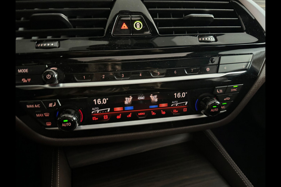 BMW 5 Serie 545e xDrive Pano|HuD|Drive Assist|Stoelventilatie|Sfeer