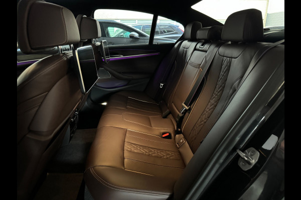 BMW 5 Serie 545e xDrive Pano|HuD|Drive Assist|Stoelventilatie|Sfeer