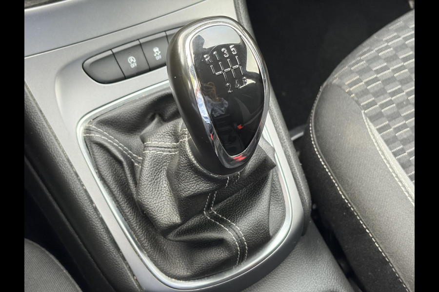 Opel Astra Sports Tourer 1.2 Edition ✓2e Eigenaar✓Trekhaak✓131pk✓Navi✓Airco✓Cruise✓Pdc V+A✓Lm velgen✓Dealer Onderhouden✓Comfortstoelen✓N.A.P✓Apk tot 07-2028