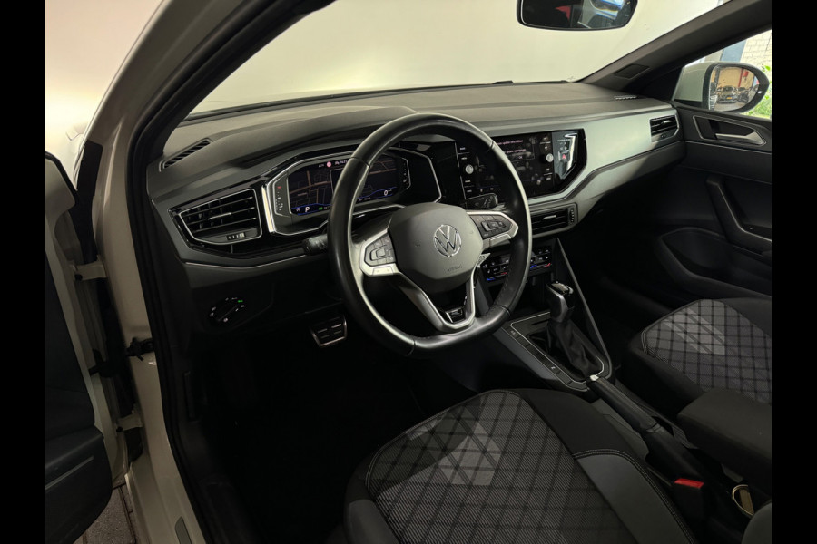 Volkswagen Taigo 1.0 TSI R-Line Pano|Lane Assist|Camera|Stoelverwarming|Carplay|