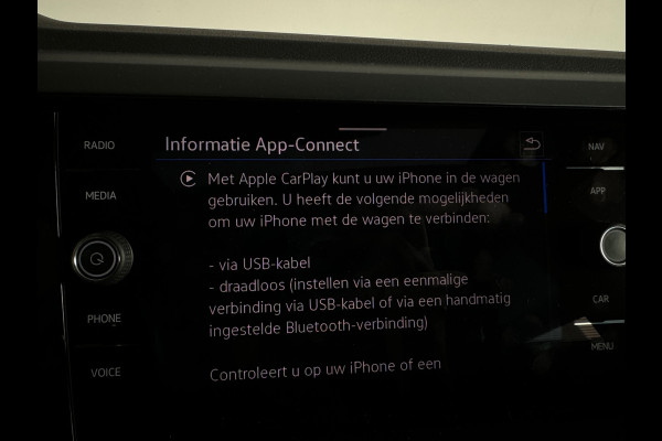 Volkswagen Taigo 1.0 TSI R-Line Pano|Lane Assist|Camera|Stoelverwarming|Carplay|