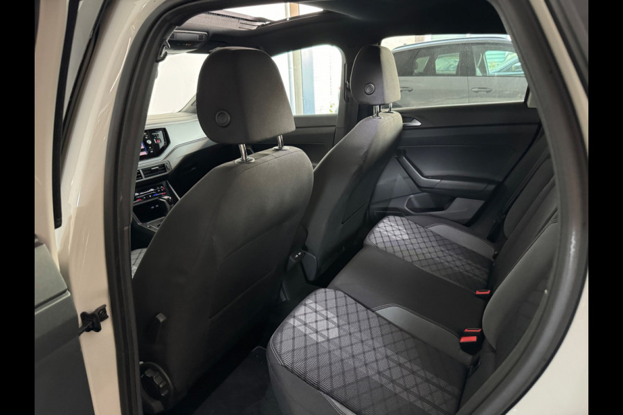 Volkswagen Taigo 1.0 TSI R-Line Pano|Lane Assist|Camera|Stoelverwarming|Carplay|