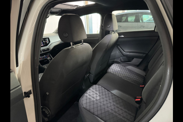 Volkswagen Taigo 1.0 TSI R-Line Pano|Lane Assist|Camera|Stoelverwarming|Carplay|
