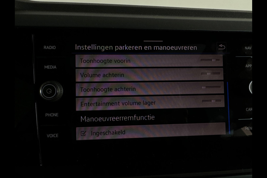 Volkswagen Taigo 1.0 TSI R-Line Pano|Lane Assist|Camera|Stoelverwarming|Carplay|
