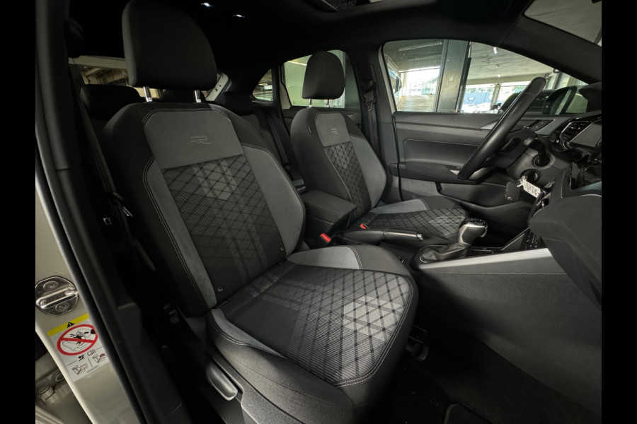 Volkswagen Taigo 1.0 TSI R-Line Pano|Lane Assist|Camera|Stoelverwarming|Carplay|