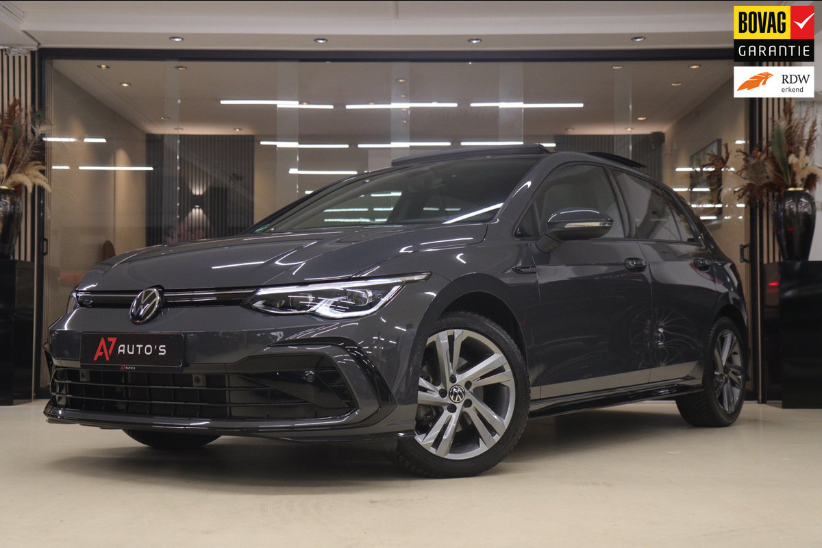 Volkswagen Golf 1.5 eTSI R-Line PANO/CAM/CARPLAY/KEYLES/IQ/ACC/VOL