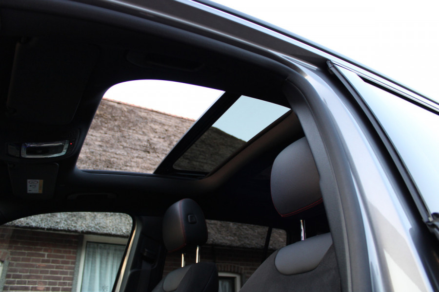 Mercedes-Benz EQB 300 4MATIC AMG Line 67 kWh SOh 97.5% PANO SFEER ILS 360CAMERA 54000KM!!!