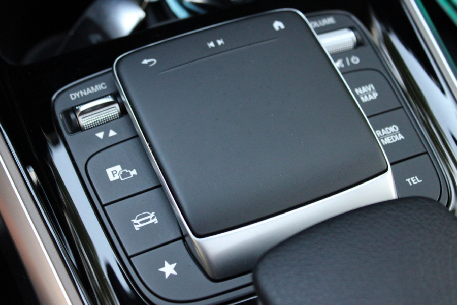 Mercedes-Benz EQB 300 4MATIC AMG Line 67 kWh SOh 97.5% PANO SFEER ILS 360CAMERA 54000KM!!!