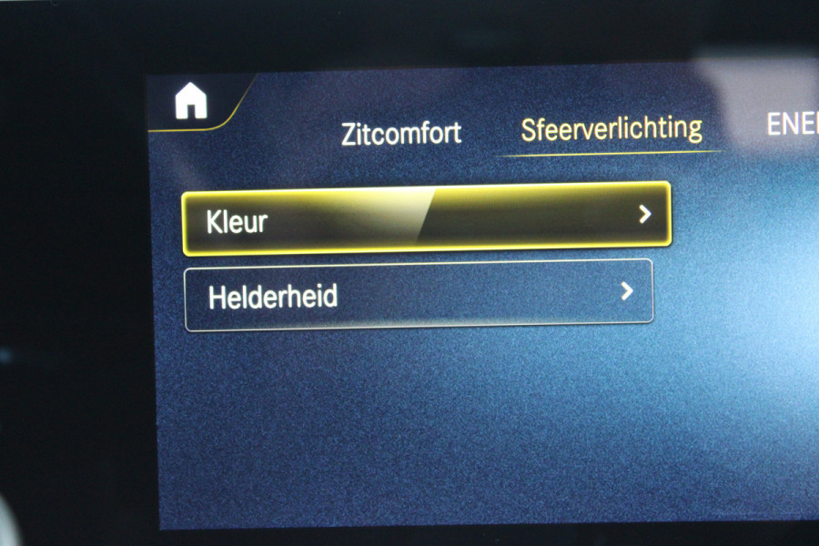 Mercedes-Benz EQB 300 4MATIC AMG Line 67 kWh SOh 97.5% PANO SFEER ILS 360CAMERA 54000KM!!!