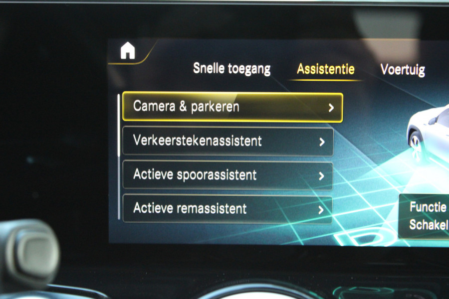 Mercedes-Benz EQB 300 4MATIC AMG Line 67 kWh SOh 97.5% PANO SFEER ILS 360CAMERA 54000KM!!!