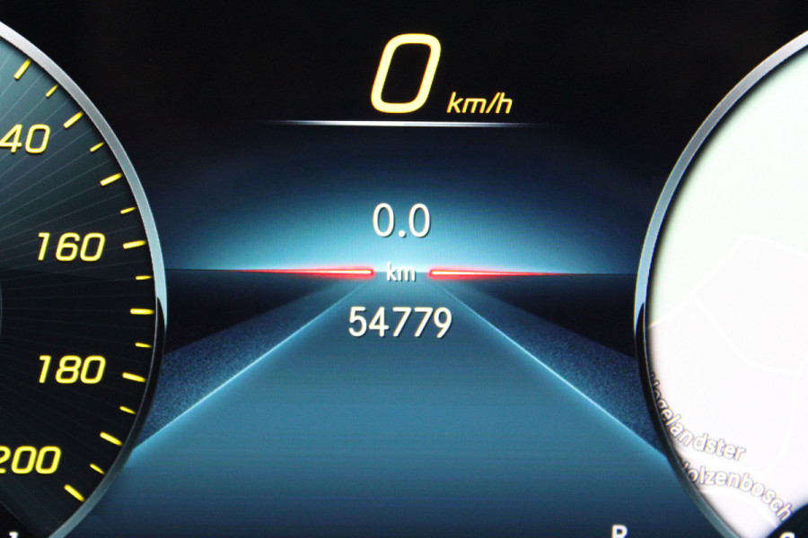 Mercedes-Benz EQB 300 4MATIC AMG Line 67 kWh SOh 97.5% PANO SFEER ILS 360CAMERA 54000KM!!!