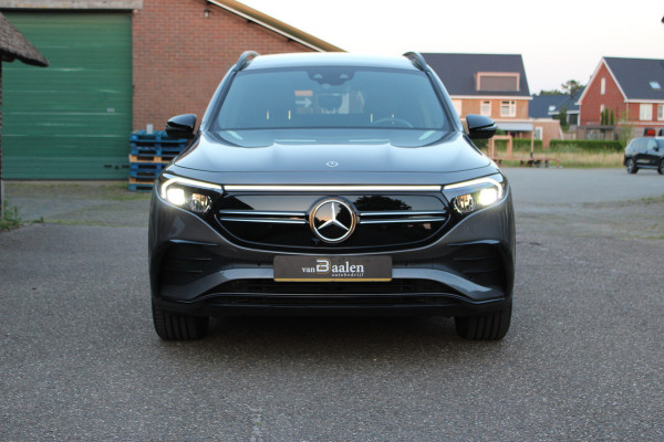 Mercedes-Benz EQB 300 4MATIC AMG Line 67 kWh SOh 97.5% PANO SFEER ILS 360CAMERA 54000KM!!!