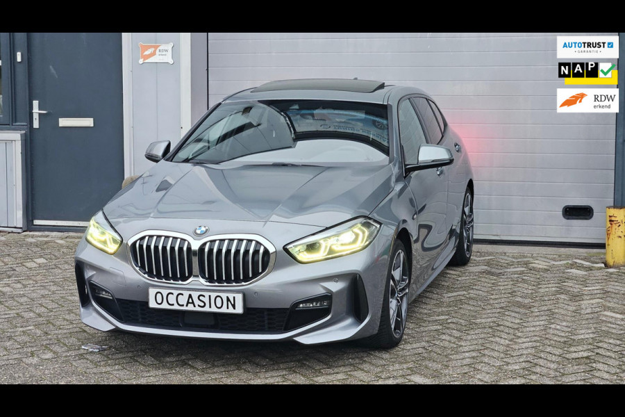 BMW 1-serie 118i M-Sport | Orig. NL | PANO | Sfeerverl. | Carplay | ACC