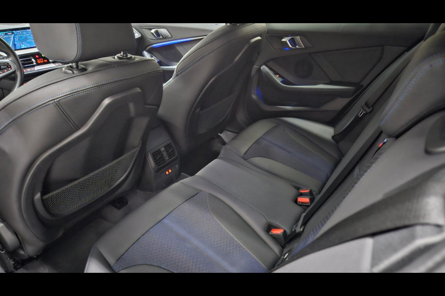 BMW 1-serie 118i M-Sport | Orig. NL | PANO | Sfeerverl. | Carplay | ACC