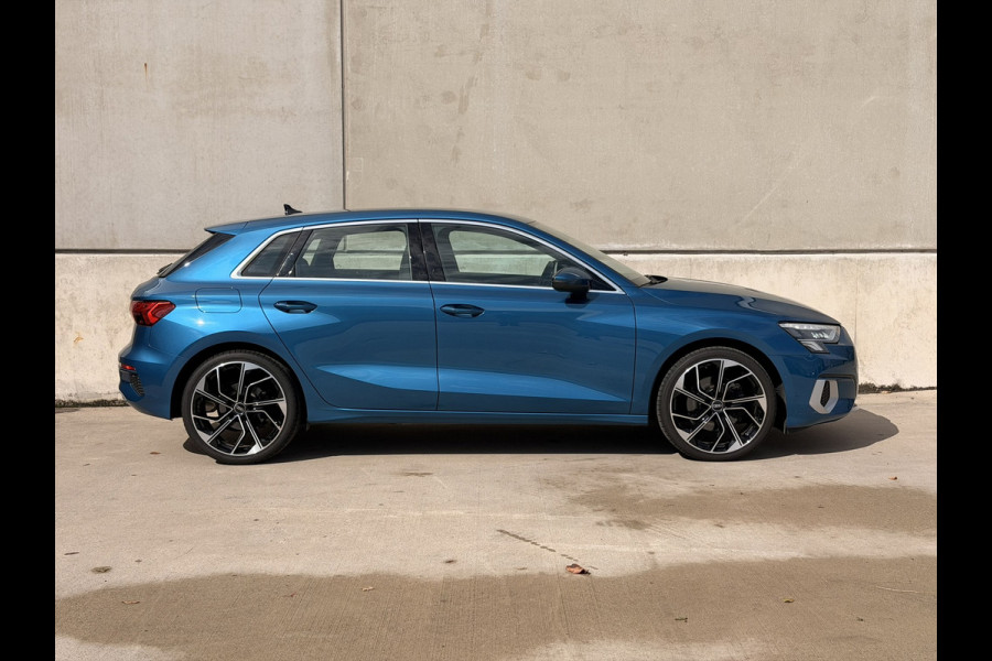 Audi A3 Sportback 35 TFSI S-Tronic 19'' Trekhaak CarPlay LED Navi Cruise Clima