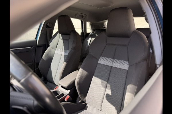 Audi A3 Sportback 35 TFSI S-Tronic 19'' Trekhaak CarPlay LED Navi Cruise Clima