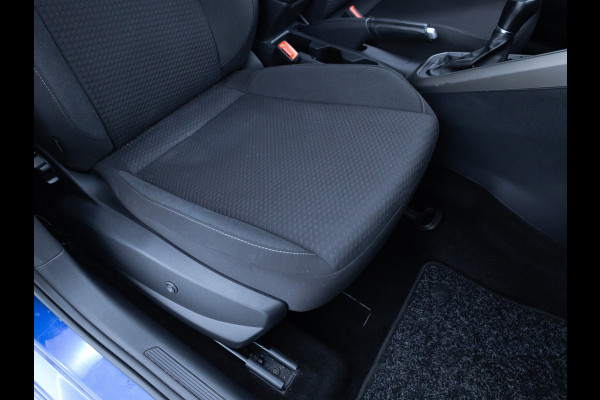 Volkswagen Polo 1.0 TSI R-Line Edition | Trekhaak | Adaptive Cruise | Stoelverwarming | Apple carplay/Android auto Airco, Camera, All-season, DAB, Privacy glas