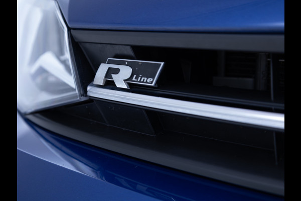 Volkswagen Polo 1.0 TSI R-Line Edition | Trekhaak | Adaptive Cruise | Stoelverwarming | Apple carplay/Android auto Airco, Camera, All-season, DAB, Privacy glas