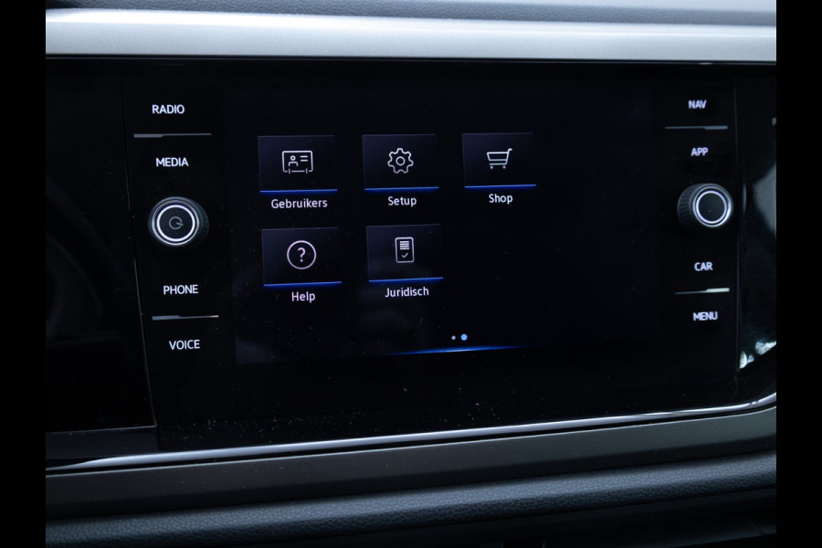 Volkswagen Polo 1.0 TSI R-Line Edition | Trekhaak | Adaptive Cruise | Stoelverwarming | Apple carplay/Android auto Airco, Camera, All-season, DAB, Privacy glas