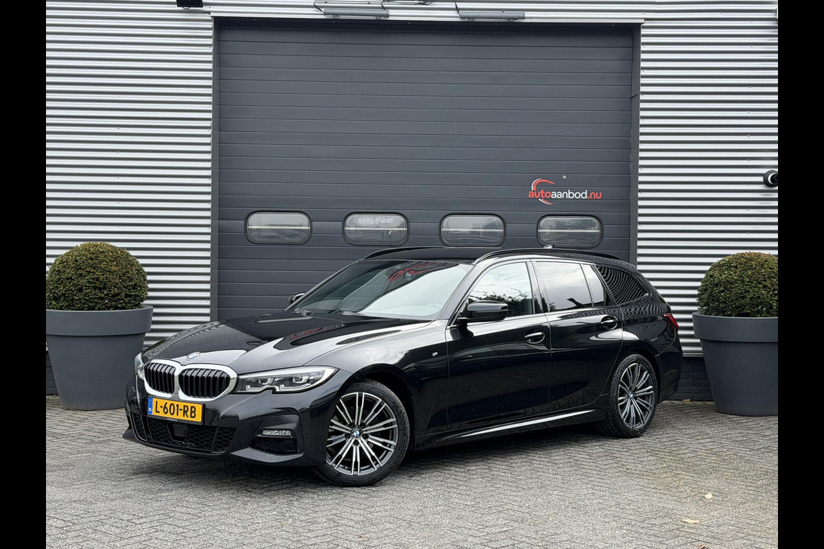 BMW 3 Serie Touring 320d High Executive M-Sport | Navigatie | DAB | Parkeersensoren | Elektrische Achterklep |
