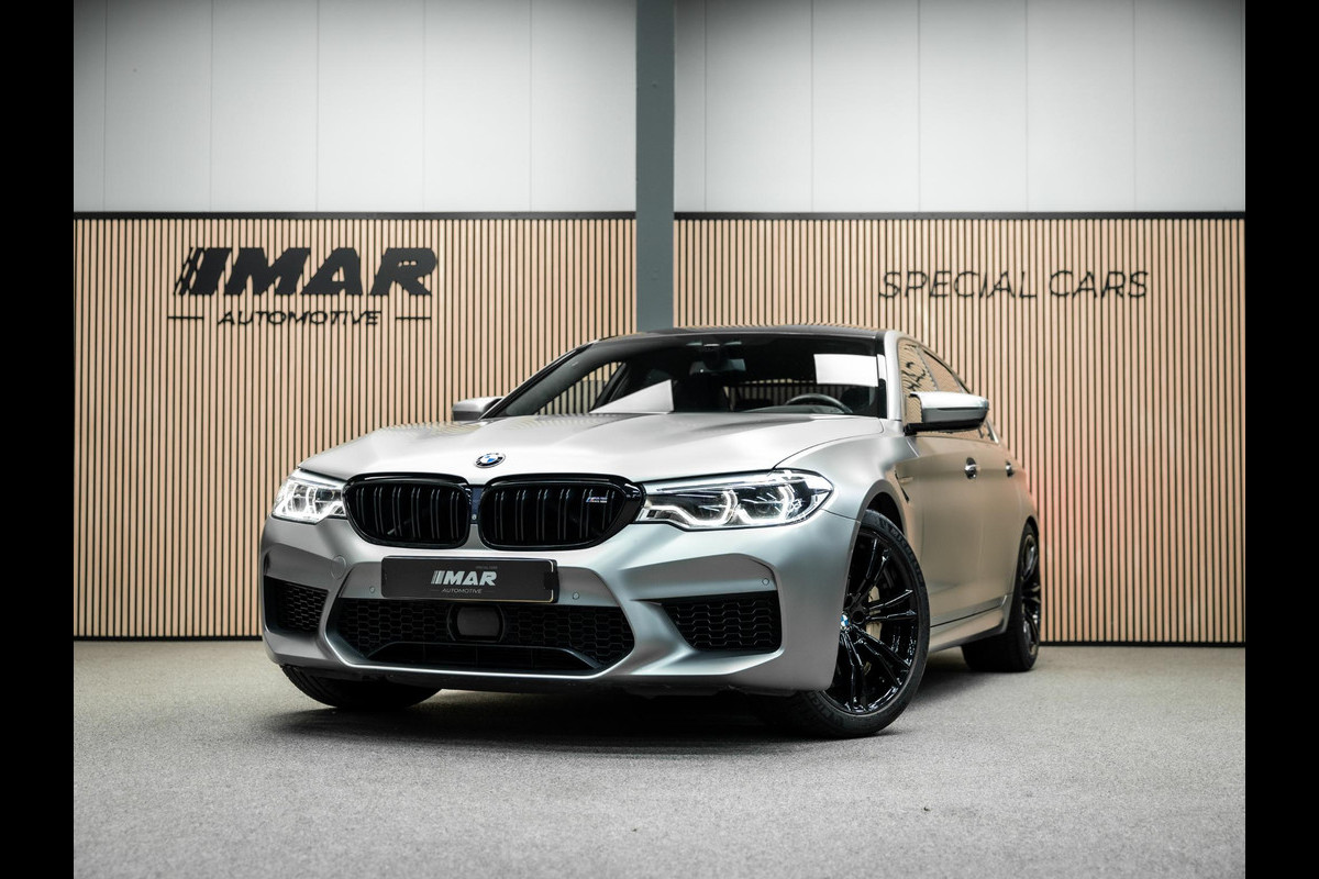BMW M5 M5 Vol uitgevoerde NL geleverde M5 frozen grey