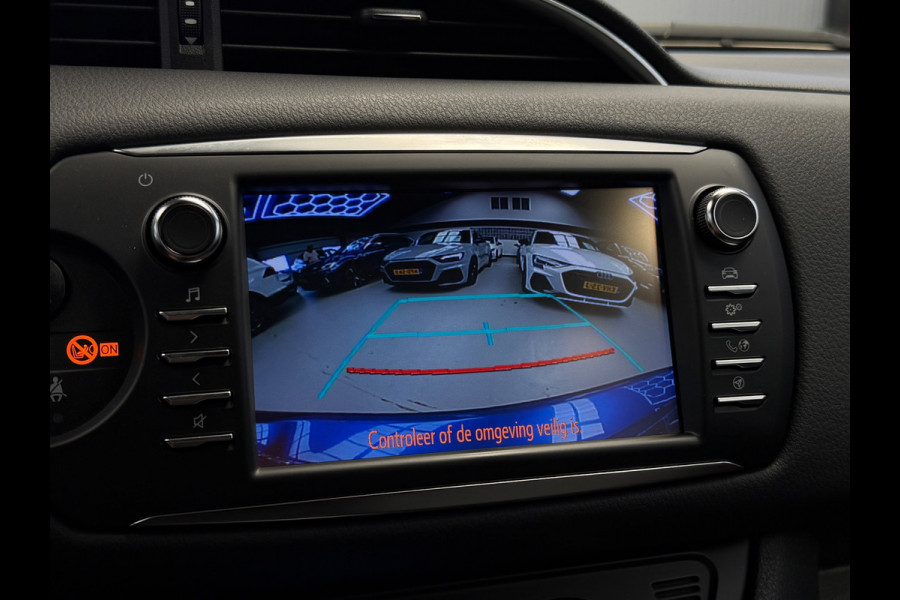 Toyota Yaris 1.5 Hybrid Dynamic Camera Navigatie