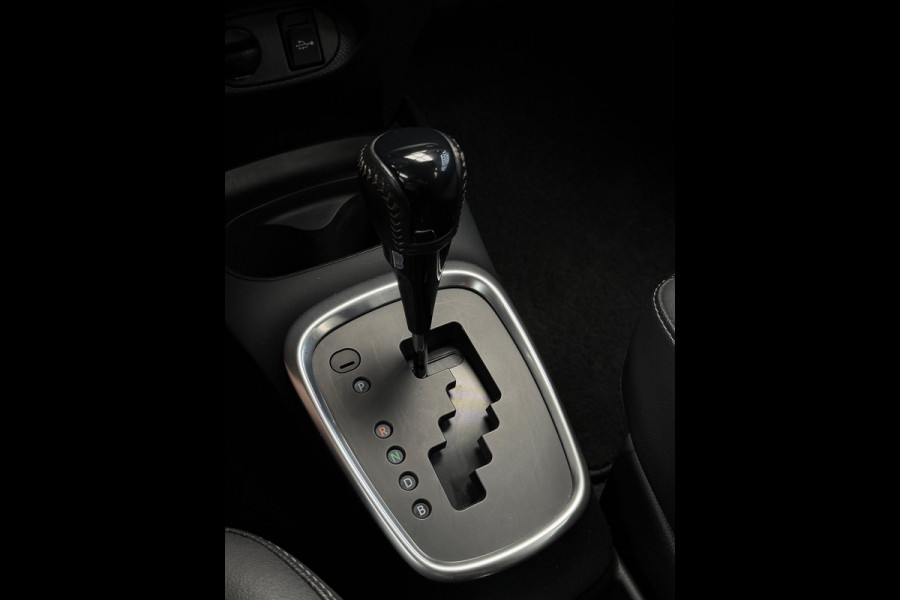 Toyota Yaris 1.5 Hybrid Dynamic Camera Navigatie
