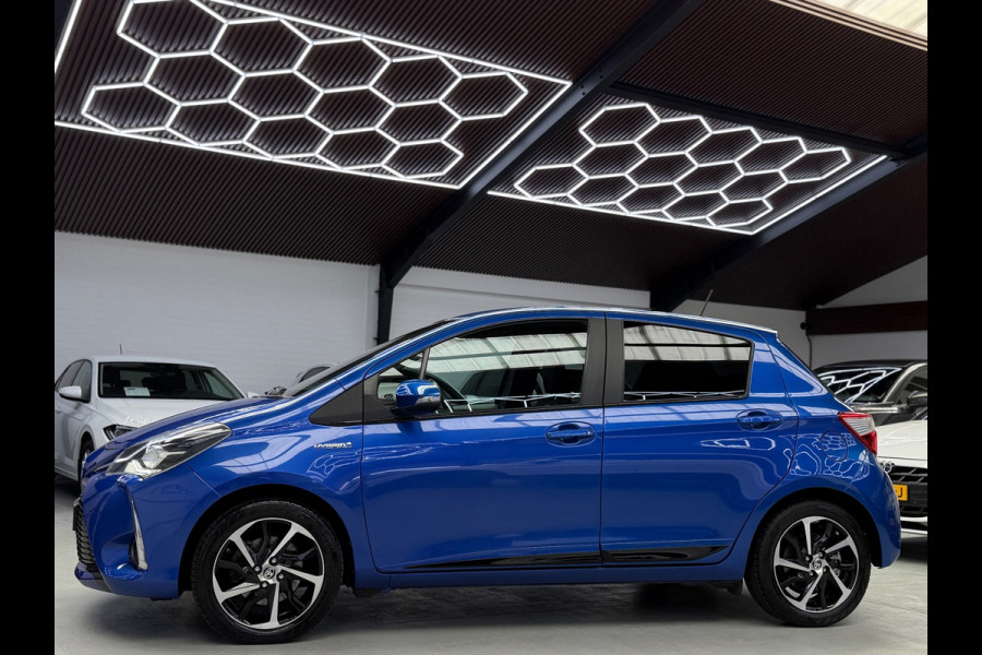 Toyota Yaris 1.5 Hybrid Dynamic Camera Navigatie